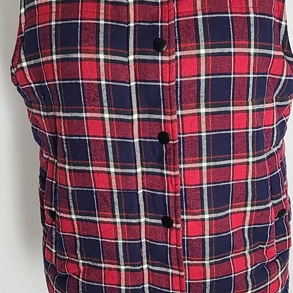Skies Are Blue Navy Blue & Red Plaid Sherpa Lined Vest, Size Medium, NWOT